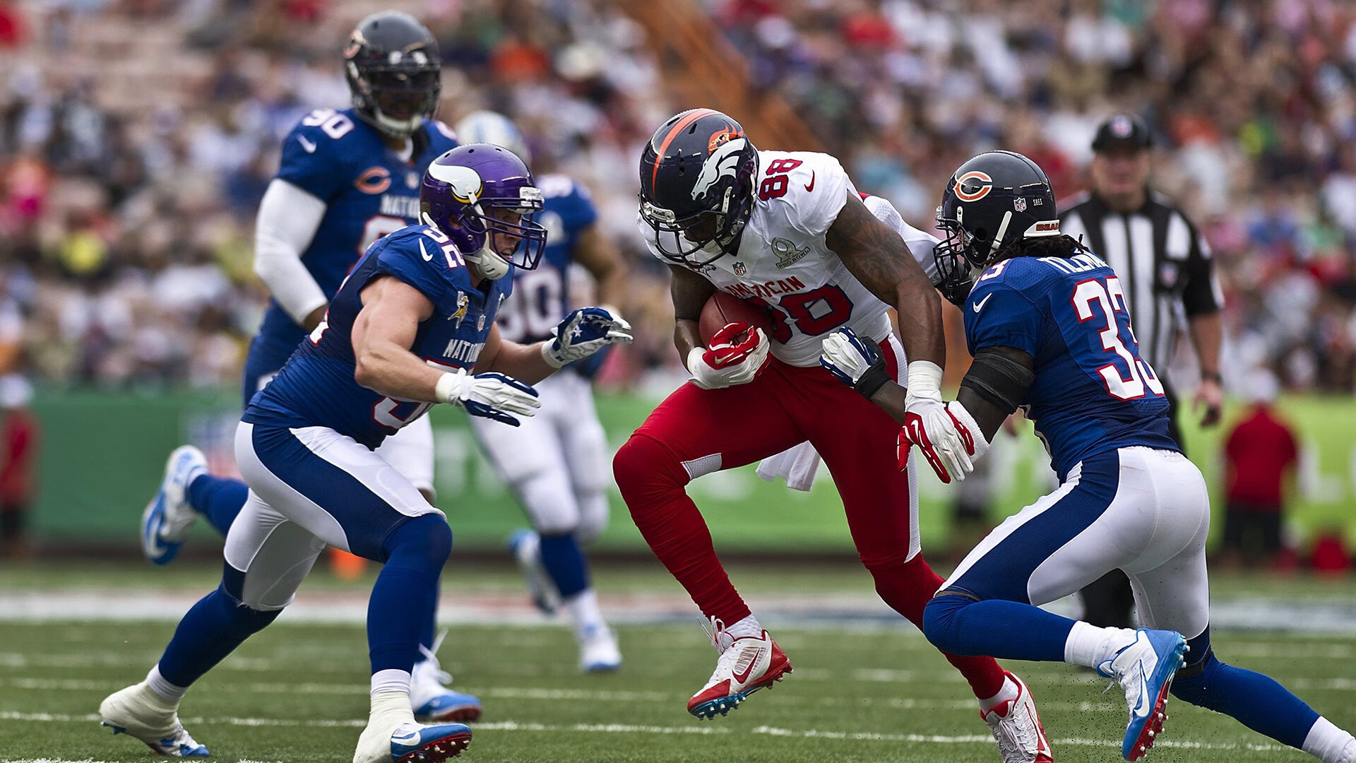 尼克斯击败勇士，抢七大战中布伦森带伤作战，布克去尼克斯